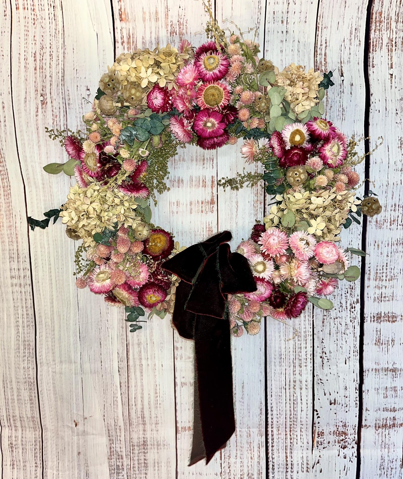 Everlasting Dried Flower Wreath - Image 3