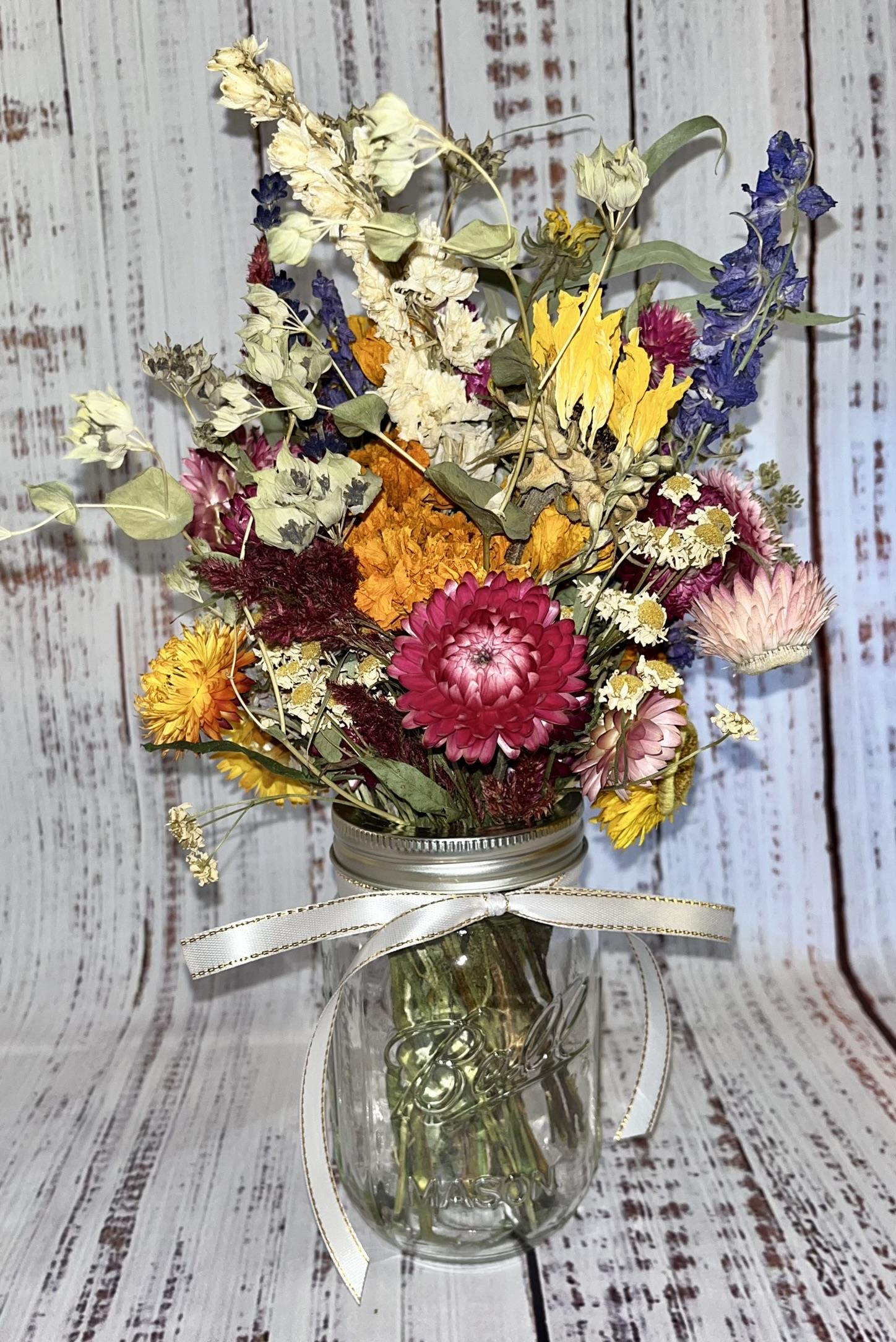 Everlasting Dried Bouquet, Small - Image 4
